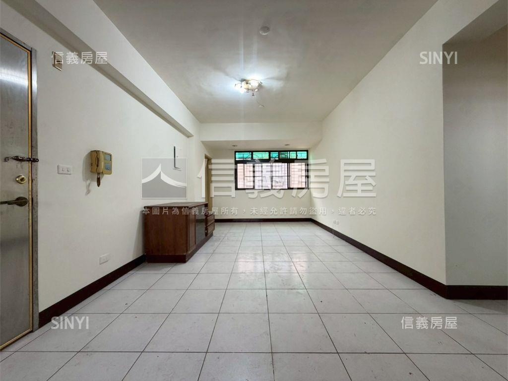 東方電梯３房房屋室內格局與周邊環境