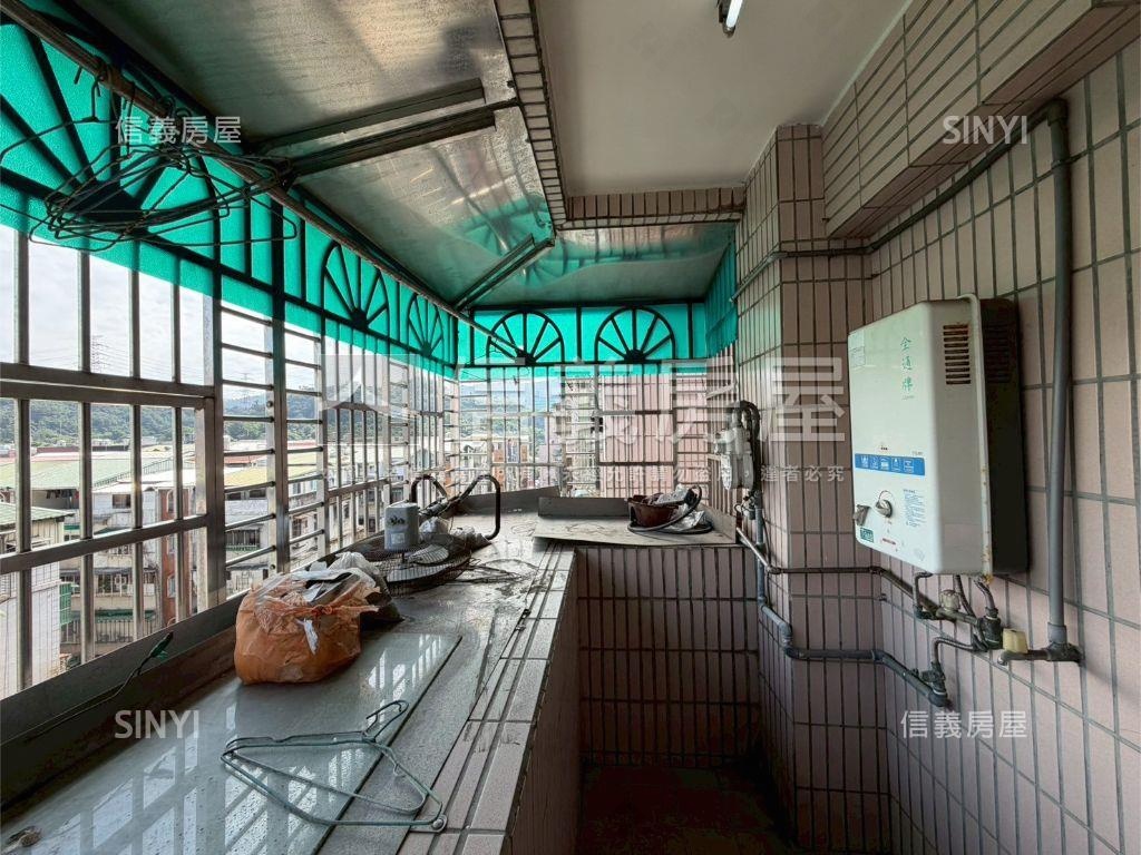 東方電梯３房房屋室內格局與周邊環境