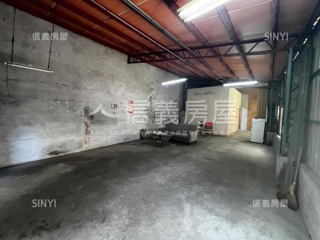 和美市區約３０坪土地房屋室內格局與周邊環境