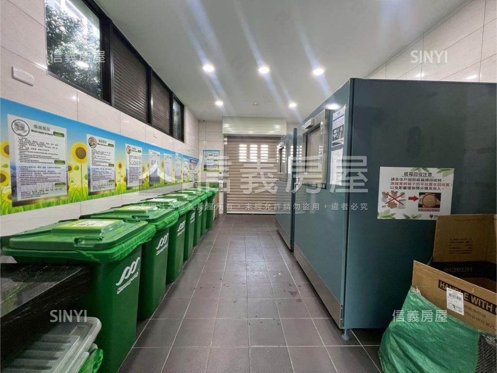 北屯機捷富宇兩房兩衛房屋室內格局與周邊環境