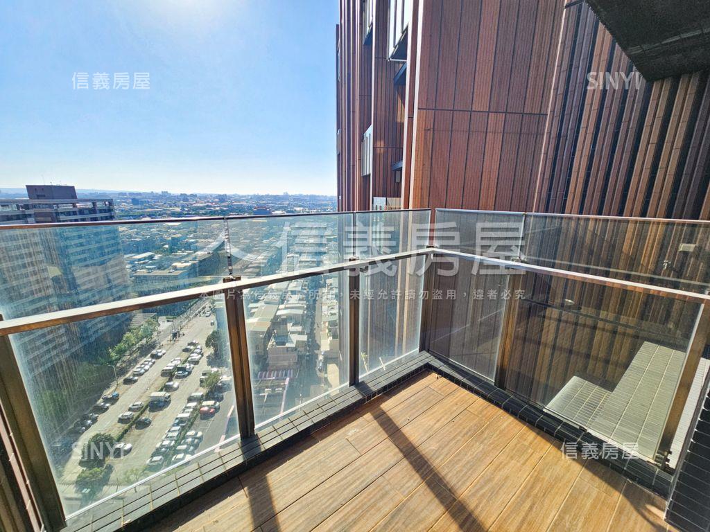 專任桃大誠。高樓三房車位房屋室內格局與周邊環境