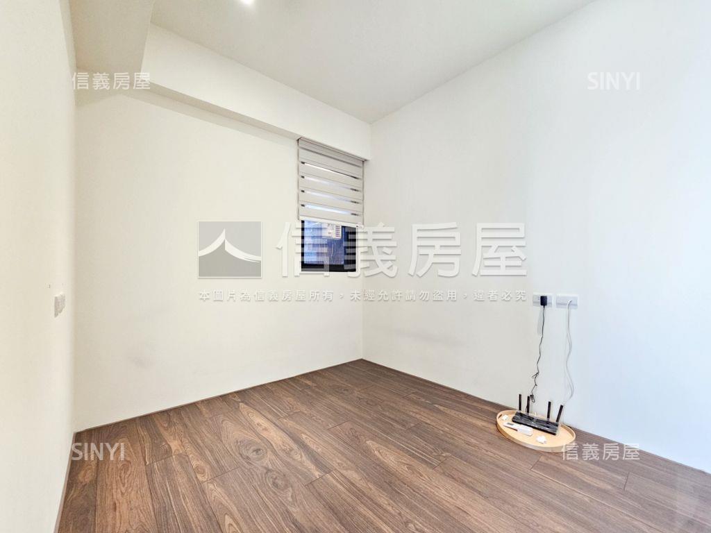 專任桃大誠。高樓三房車位房屋室內格局與周邊環境