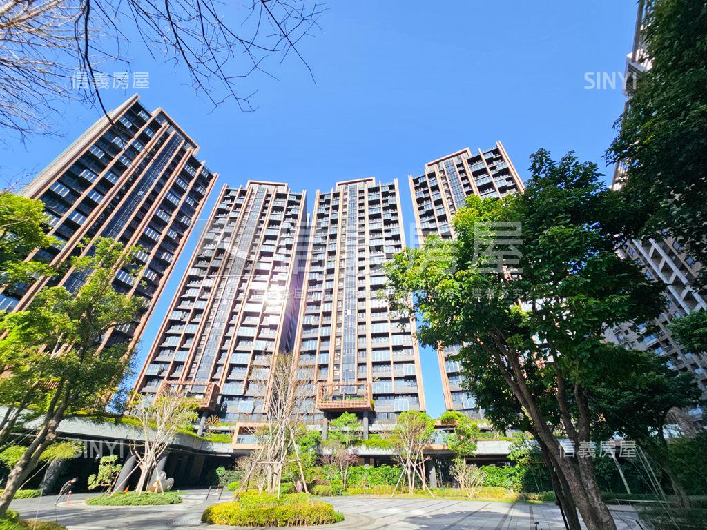 專任桃大誠。高樓三房車位房屋室內格局與周邊環境