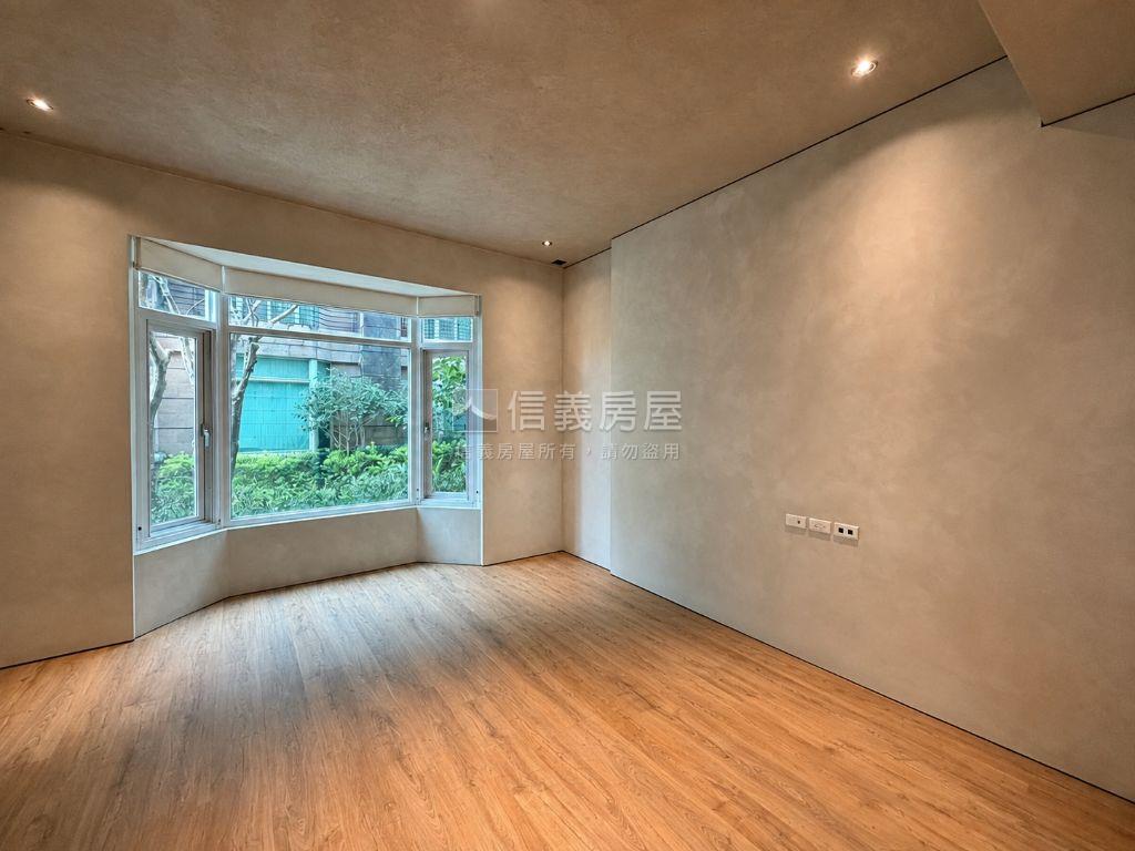 專任四期精美裝潢電梯別墅房屋室內格局與周邊環境