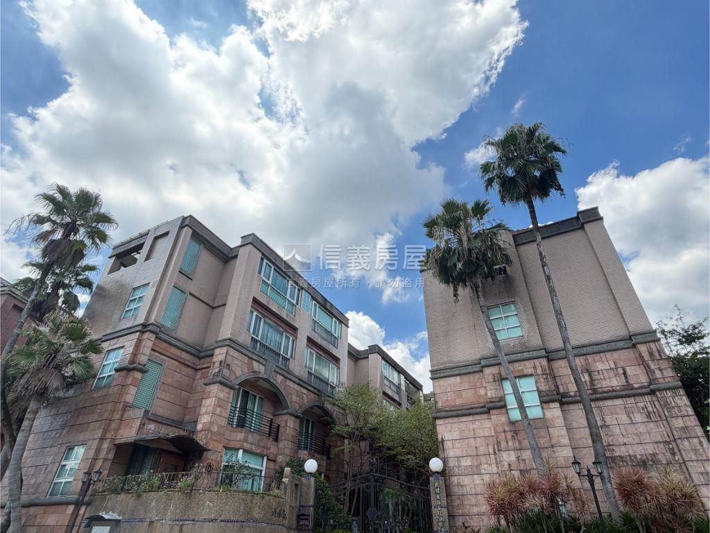 專任四期精美裝潢電梯別墅房屋室內格局與周邊環境