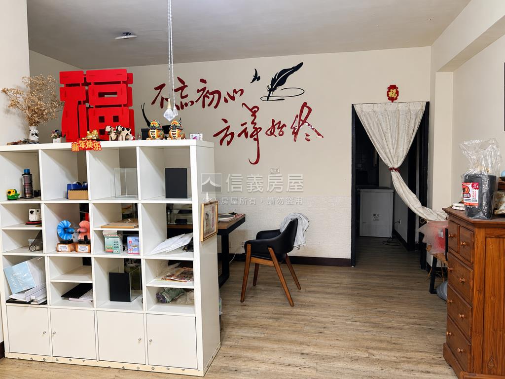 亞灣面寬８米公寓一樓房屋室內格局與周邊環境