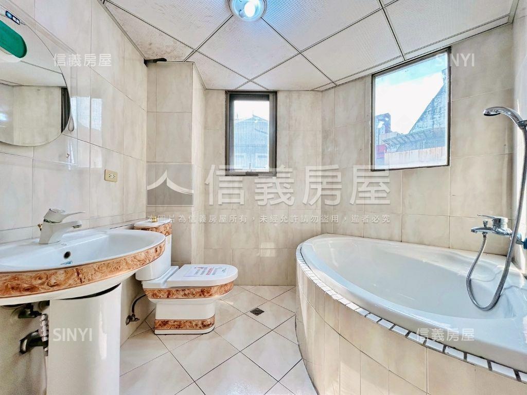 單坪２３萬未來藍線梯兩房房屋室內格局與周邊環境