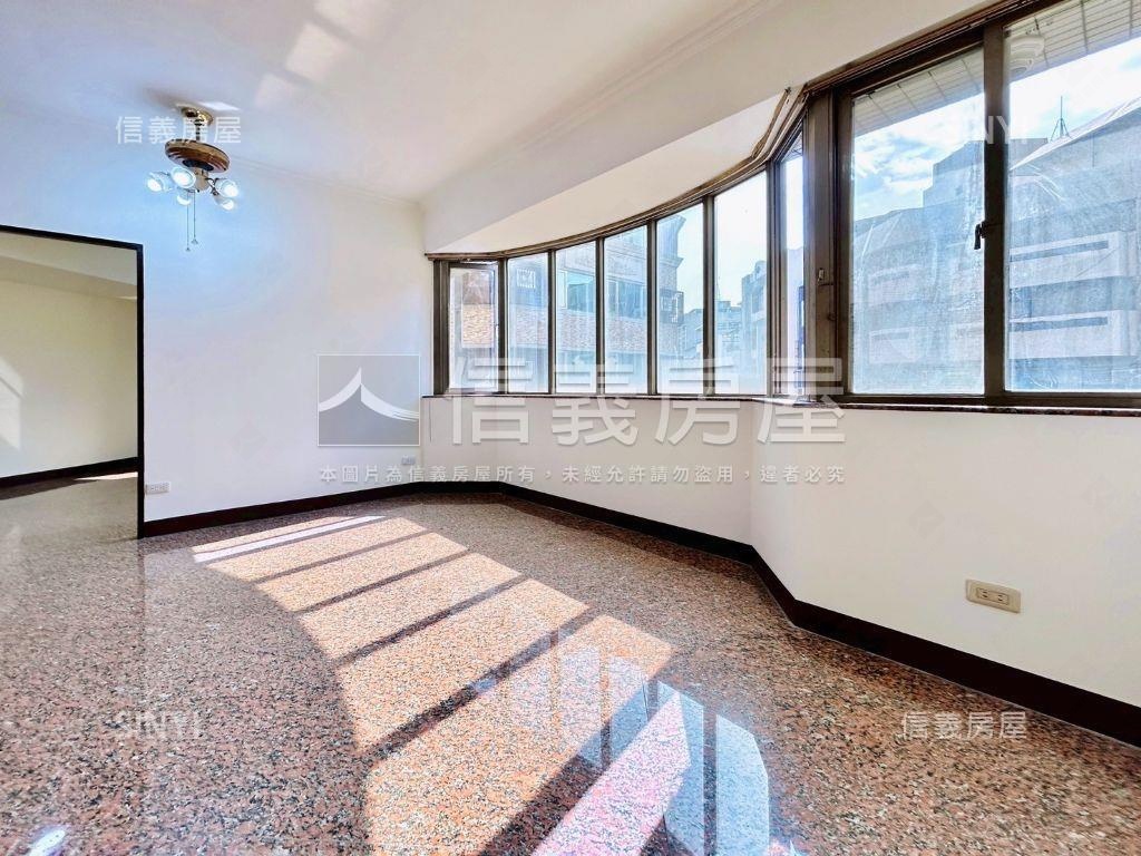 單坪２３萬未來藍線梯兩房房屋室內格局與周邊環境