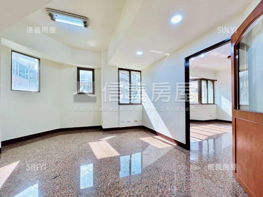 單坪２３萬未來藍線梯兩房房屋室內格局與周邊環境