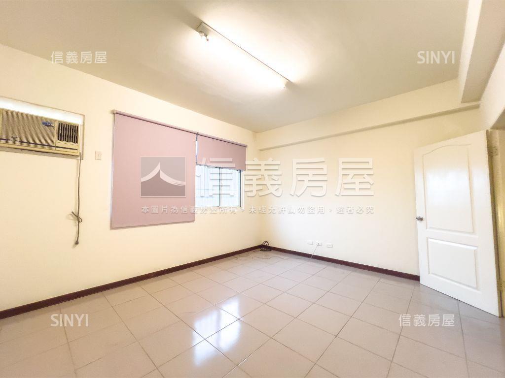 近７４震後車庫好棒棒透天房屋室內格局與周邊環境