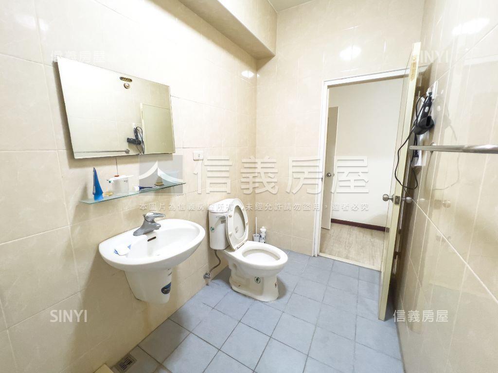 近７４震後車庫好棒棒透天房屋室內格局與周邊環境