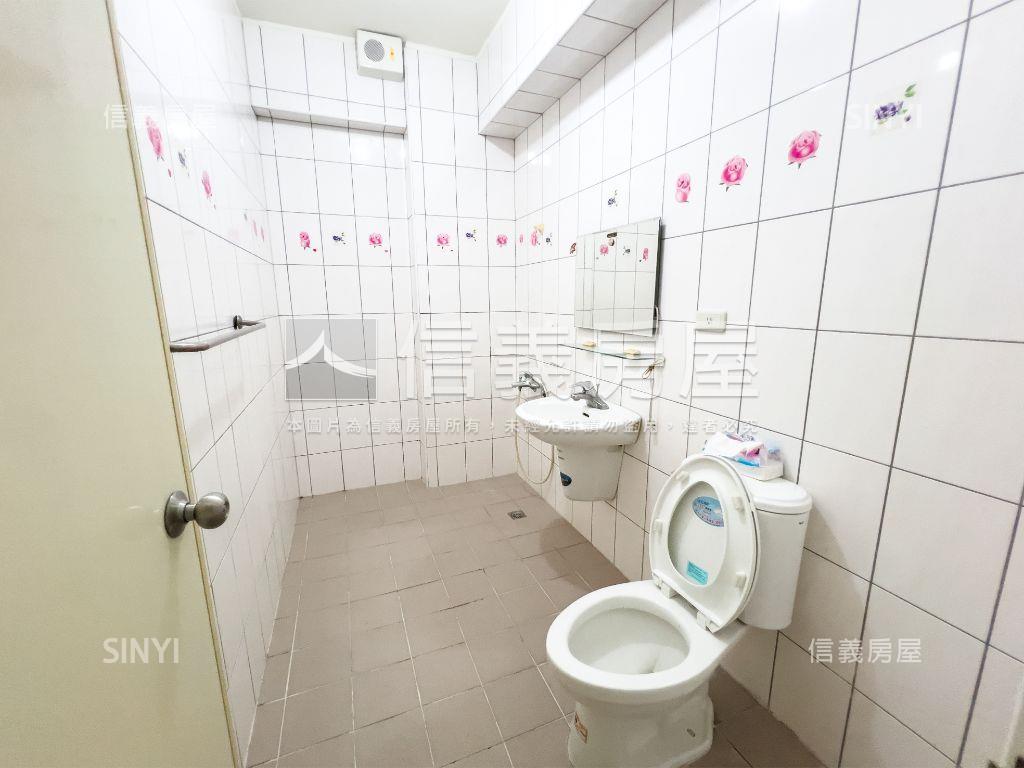 近７４震後車庫好棒棒透天房屋室內格局與周邊環境