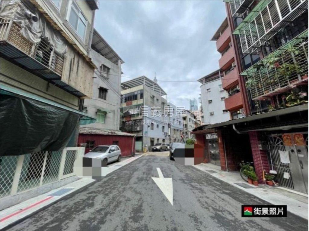 信義區透天土地約３５坪房屋室內格局與周邊環境