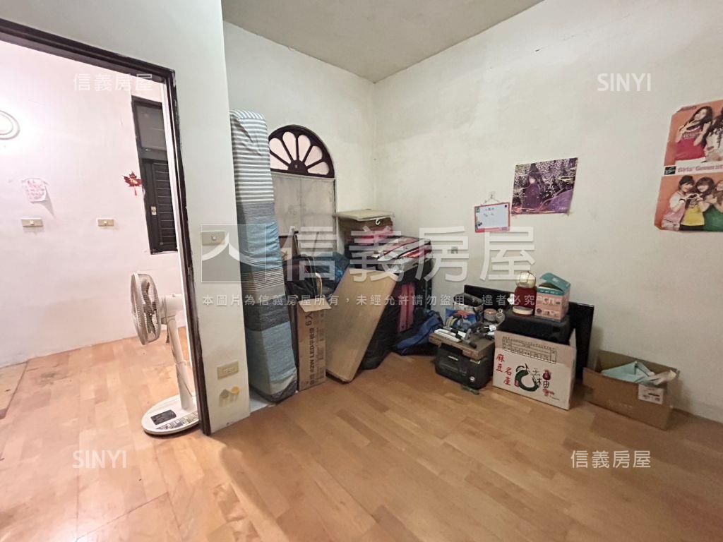 汐科站前透天店面房屋室內格局與周邊環境