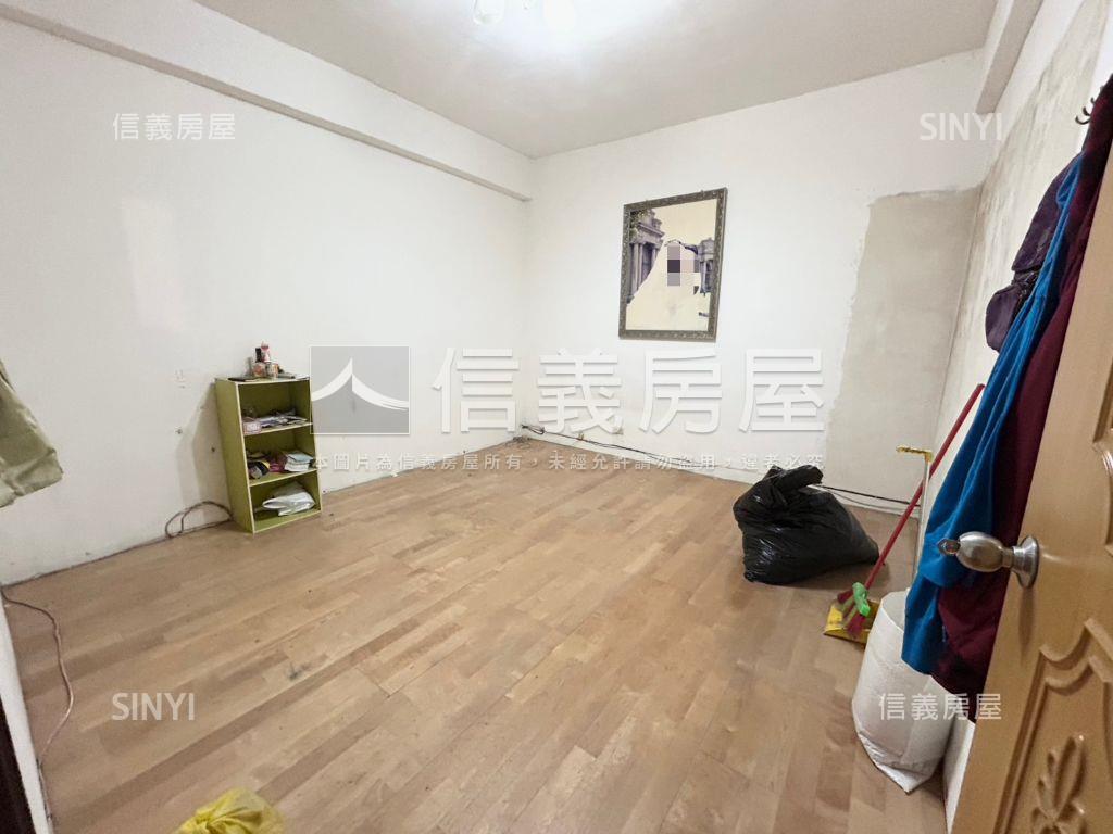 汐科站前透天店面房屋室內格局與周邊環境