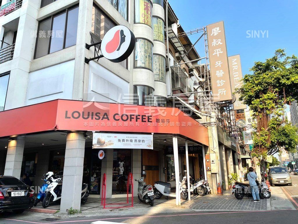 衛道新世界透店臨Ｔ字路口房屋室內格局與周邊環境