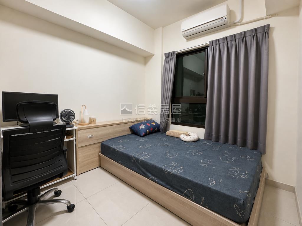 南屯微笑朝外三房雙衛平車房屋室內格局與周邊環境