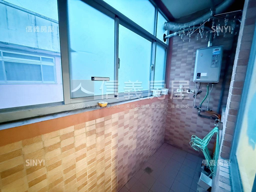 漢皇Ｓｕｐｅｒ帶平面車位房屋室內格局與周邊環境