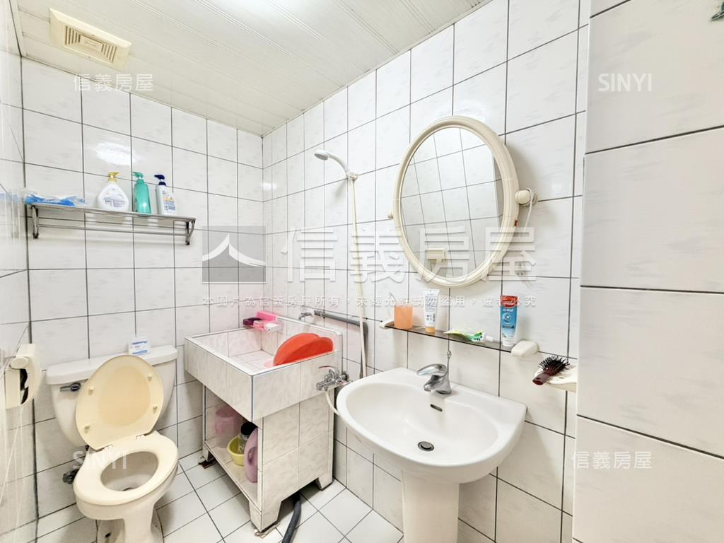 海山大地後棟邊間三房房屋室內格局與周邊環境