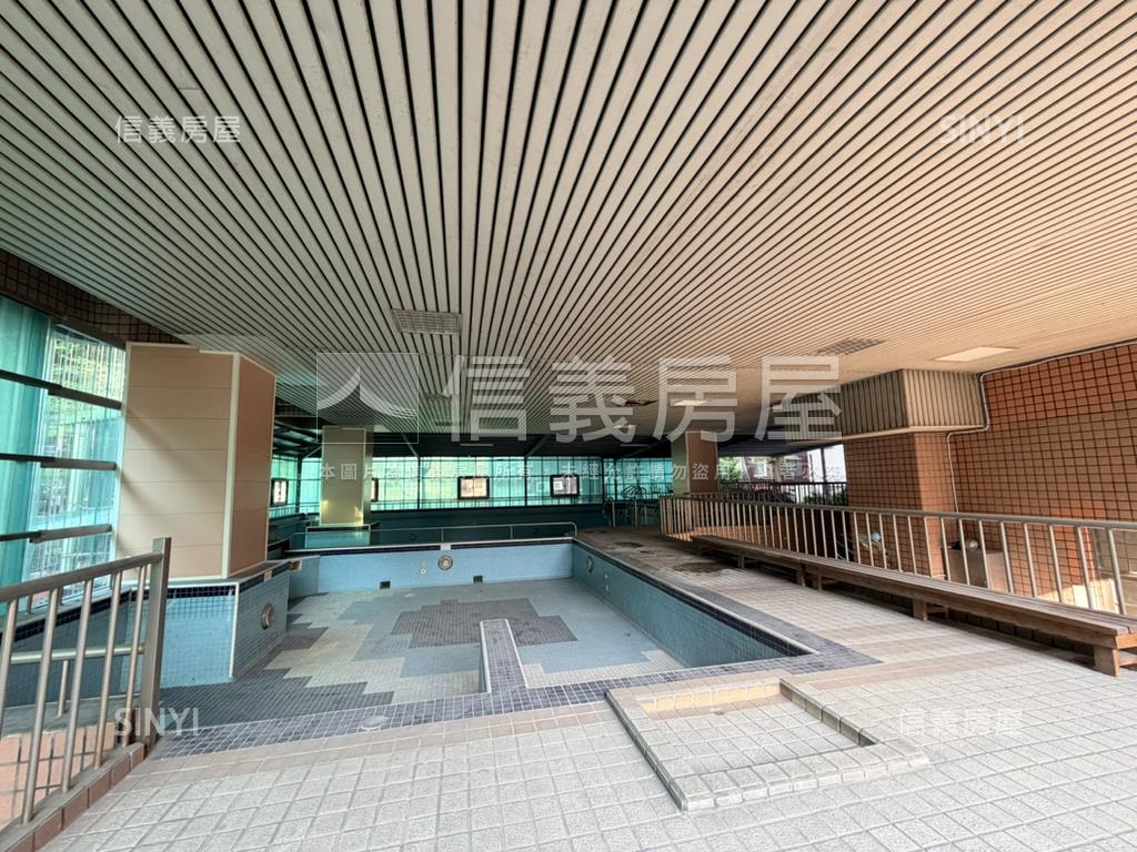 海山大地後棟邊間三房房屋室內格局與周邊環境