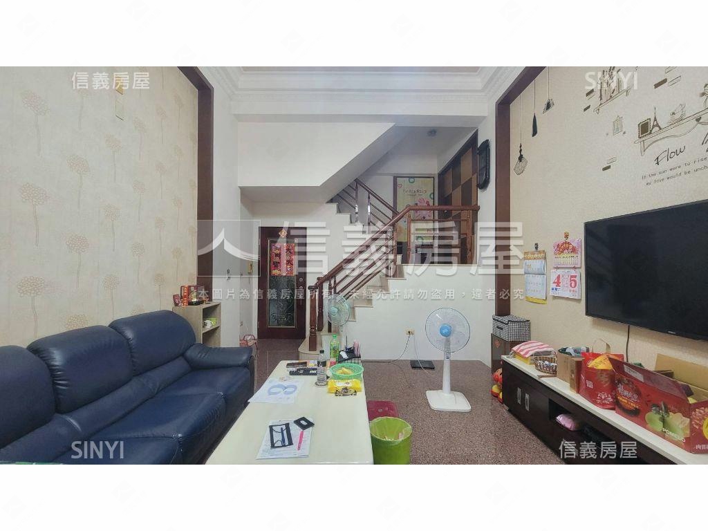 近陽明輕屋齡車庫透天房屋室內格局與周邊環境