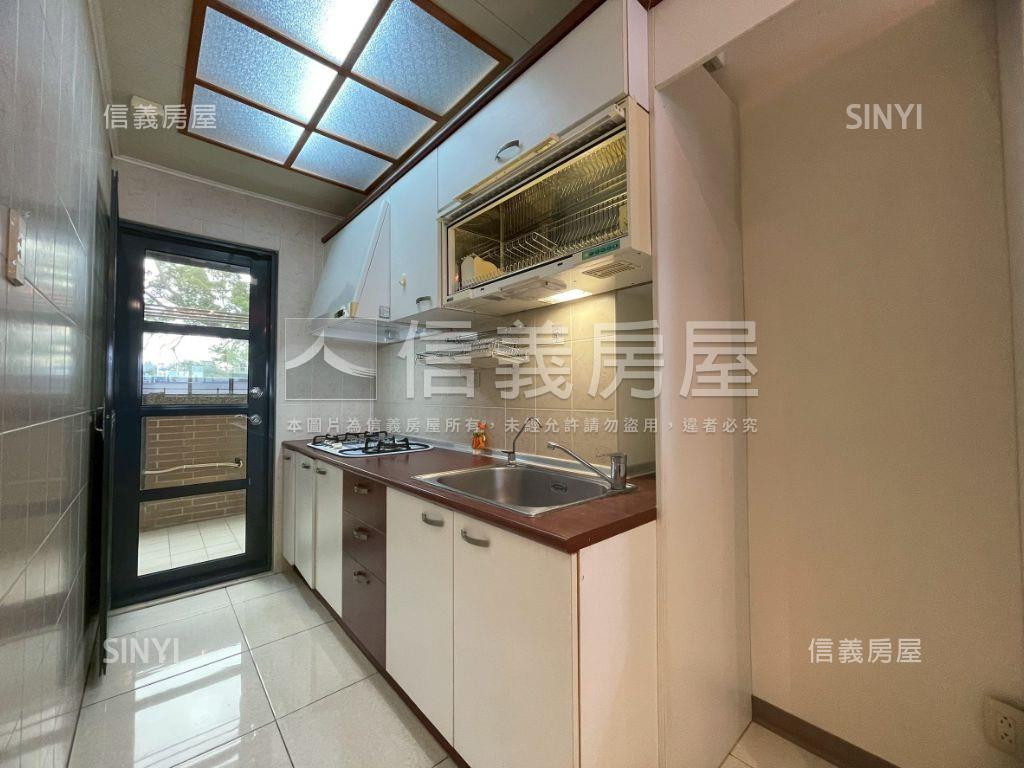 綠灣大空間附平車房屋室內格局與周邊環境