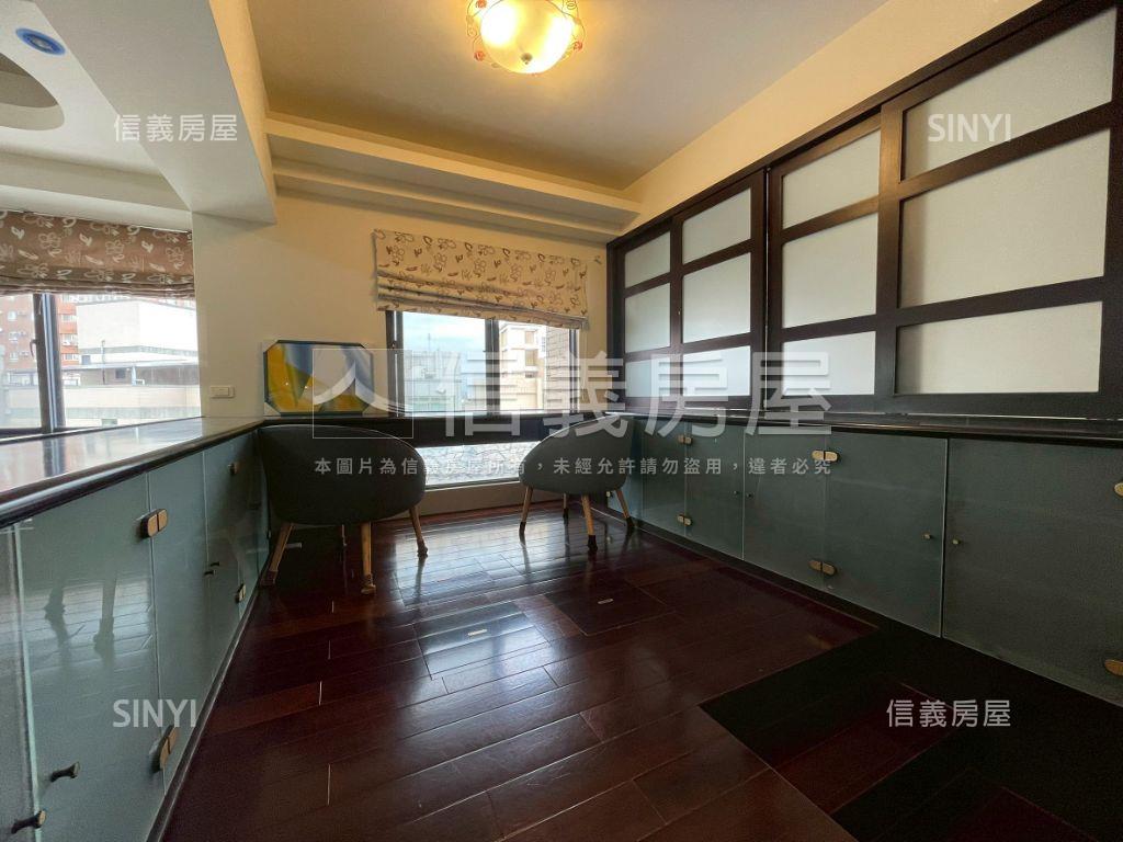 綠灣大空間附平車房屋室內格局與周邊環境