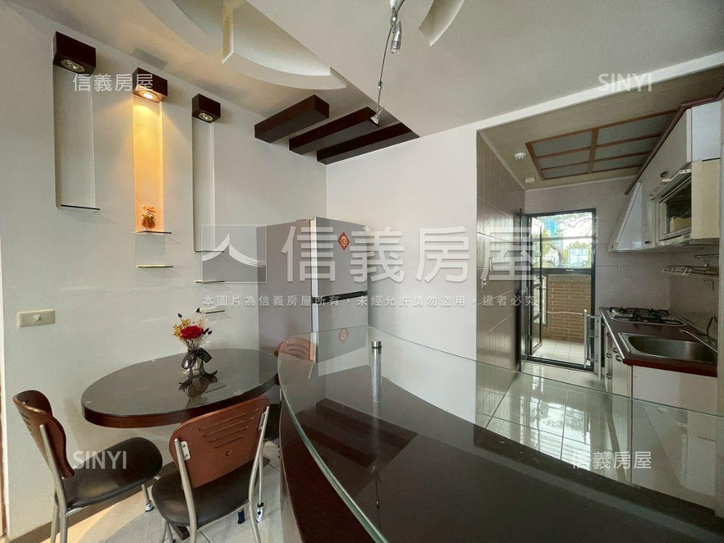 綠灣大空間附平車房屋室內格局與周邊環境