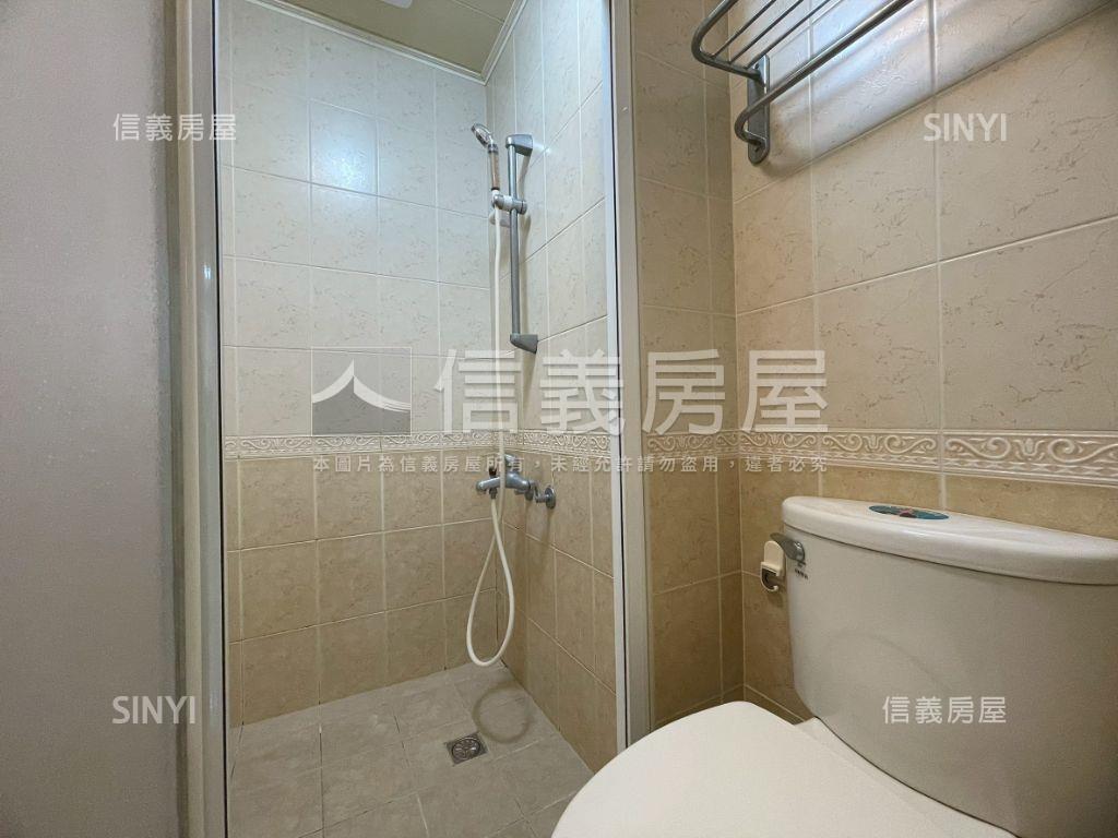 綠灣大空間附平車房屋室內格局與周邊環境