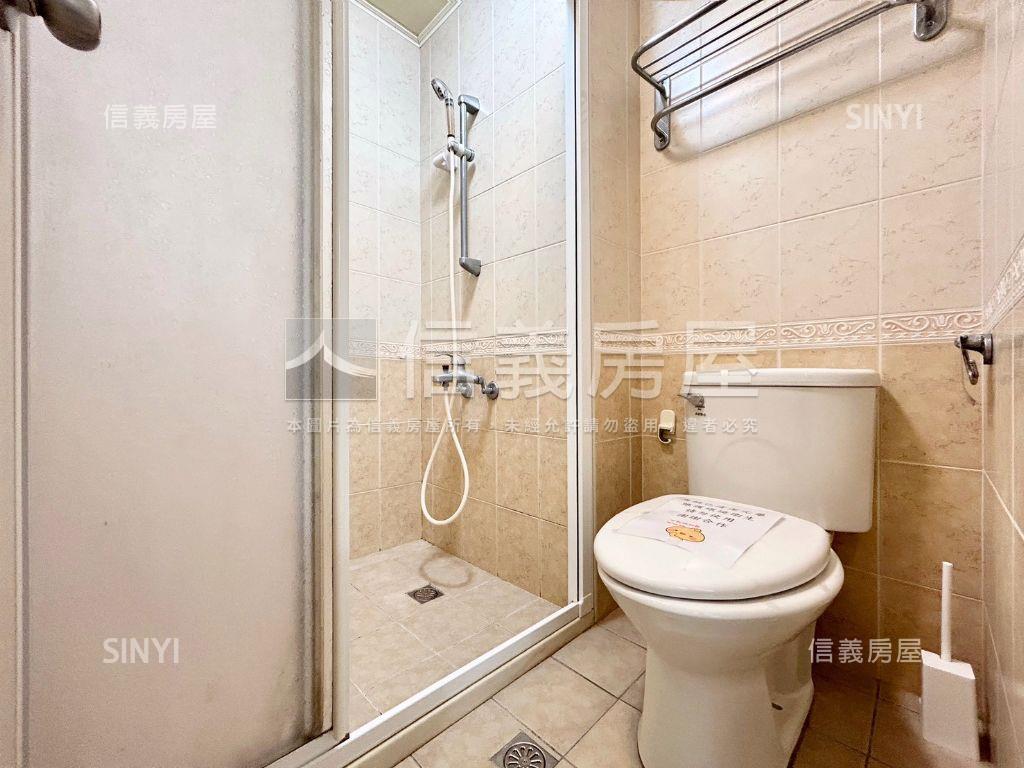 綠灣大空間附平車房屋室內格局與周邊環境