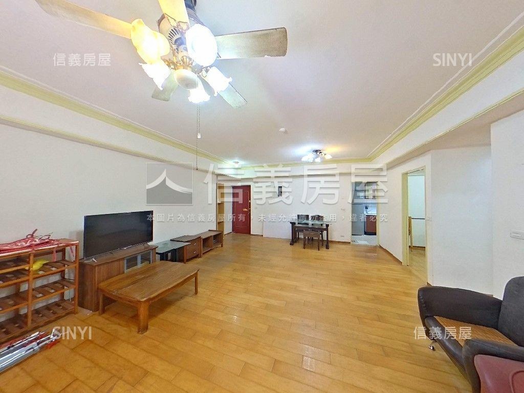 玫瑰賓士明園四房車位房屋室內格局與周邊環境