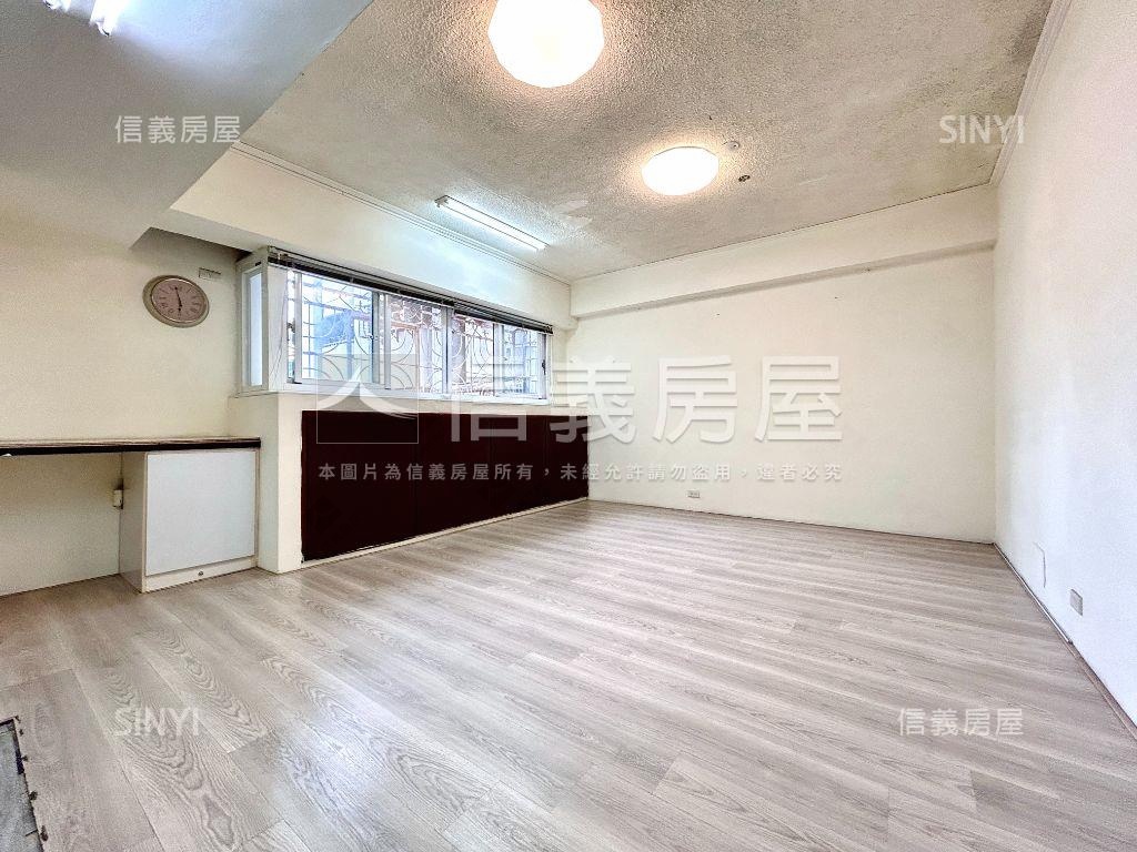 三多商圈三星精美三房房屋室內格局與周邊環境