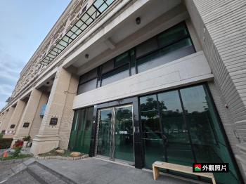 東區面寬約９米店面