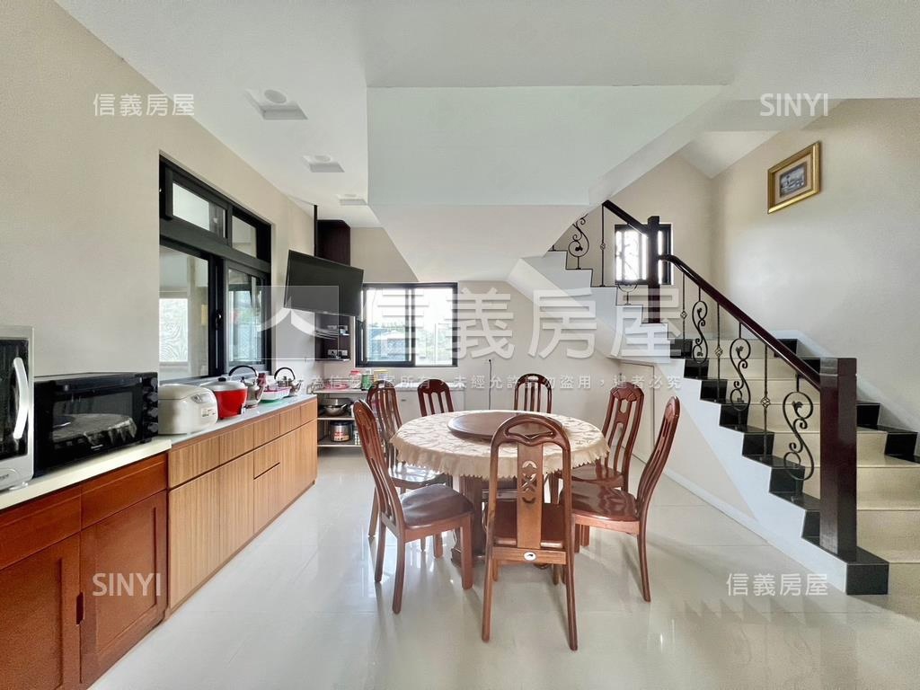 新埔前庭後院美農舍房屋室內格局與周邊環境