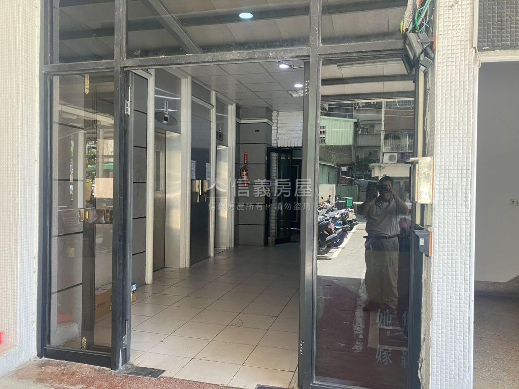 近一中商圈親親戲院大空間房屋室內格局與周邊環境