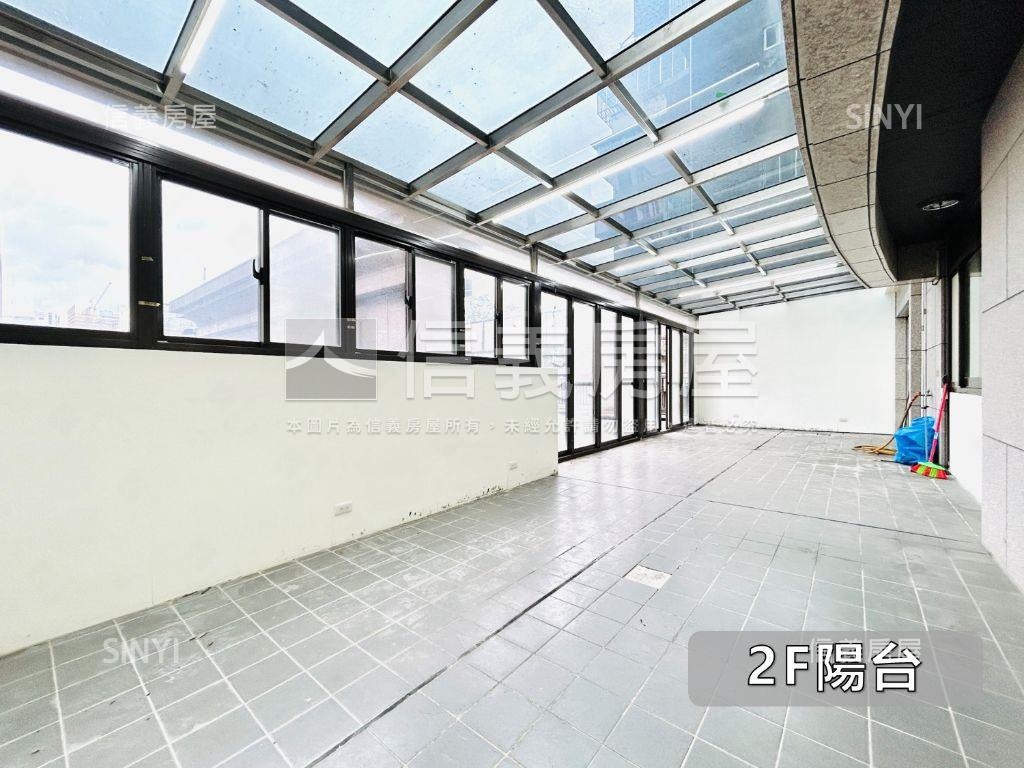 科比邑‧稀有露台大戶房屋室內格局與周邊環境