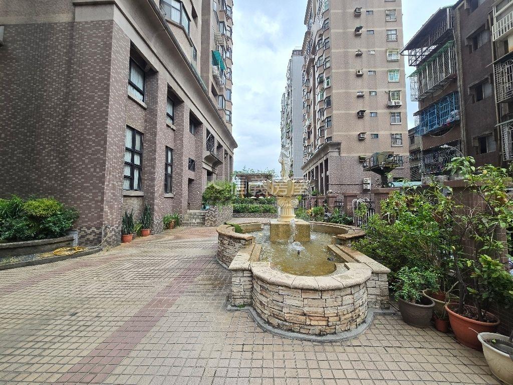金色米蘭優質居房屋室內格局與周邊環境