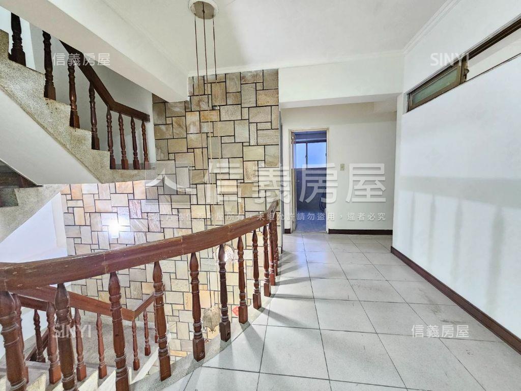 近綠園道捷運低總價大華廈房屋室內格局與周邊環境