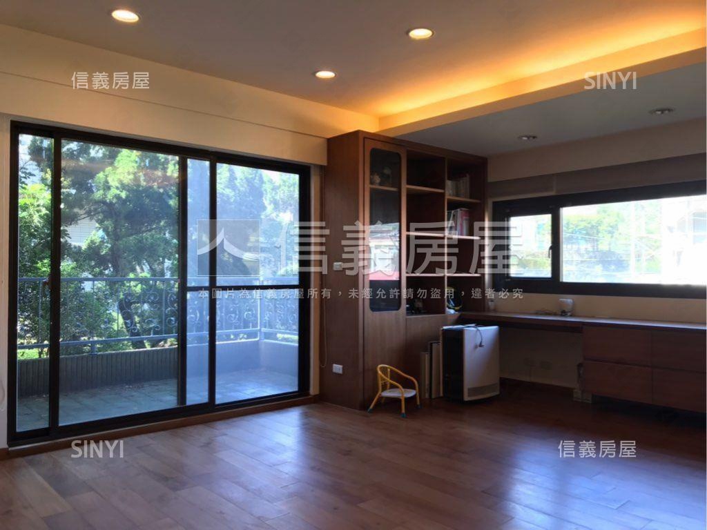 老爺山莊．高檔別墅房屋室內格局與周邊環境