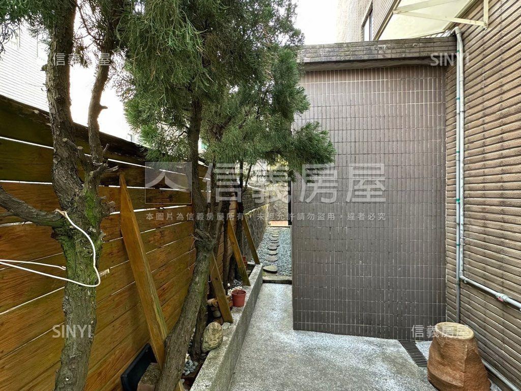 老爺山莊．高檔別墅房屋室內格局與周邊環境