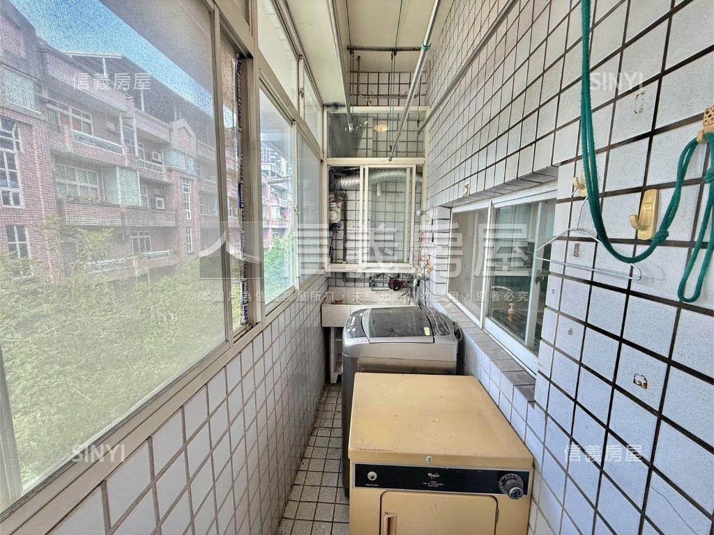 專任。廣豐上疊翡翠新都房屋室內格局與周邊環境