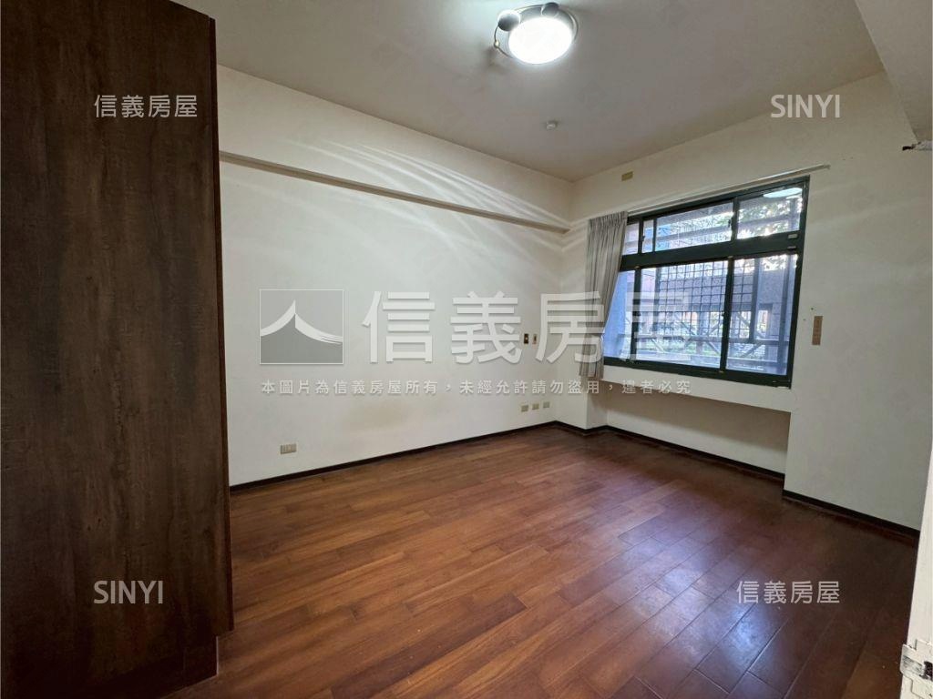 長輩最愛一樓無障礙附車位房屋室內格局與周邊環境