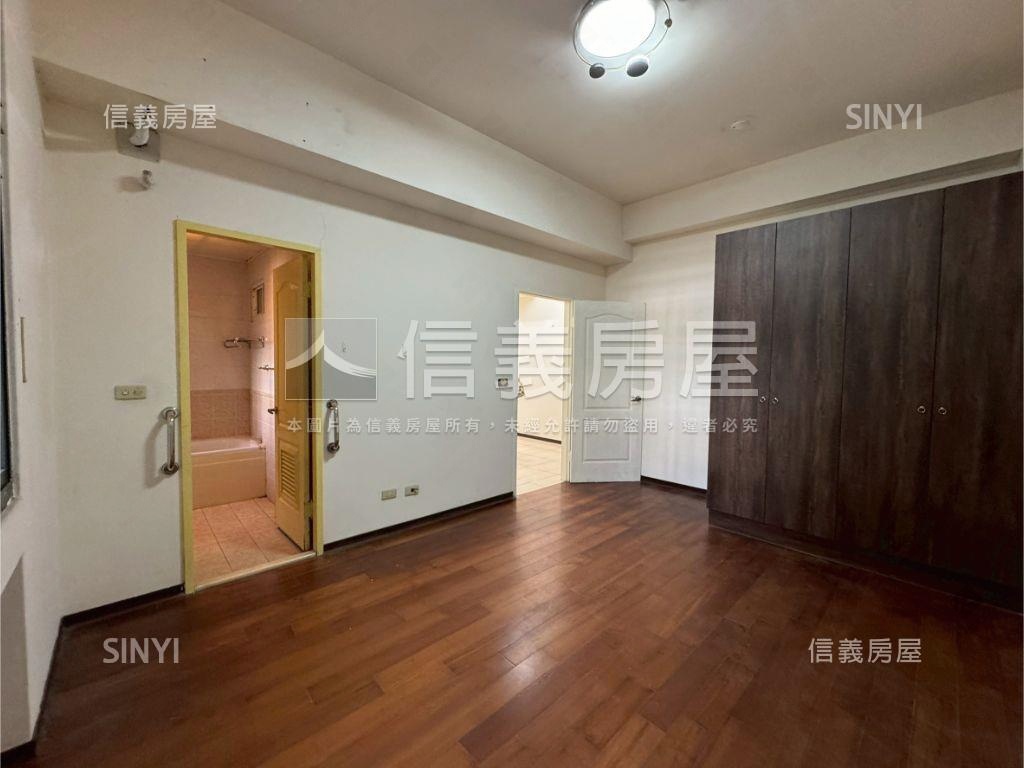 長輩最愛一樓無障礙附車位房屋室內格局與周邊環境