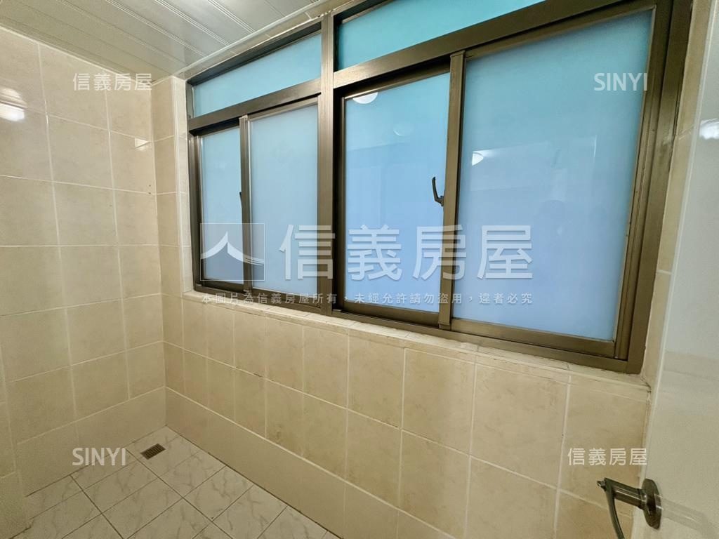 信義安和典雅三房房屋室內格局與周邊環境
