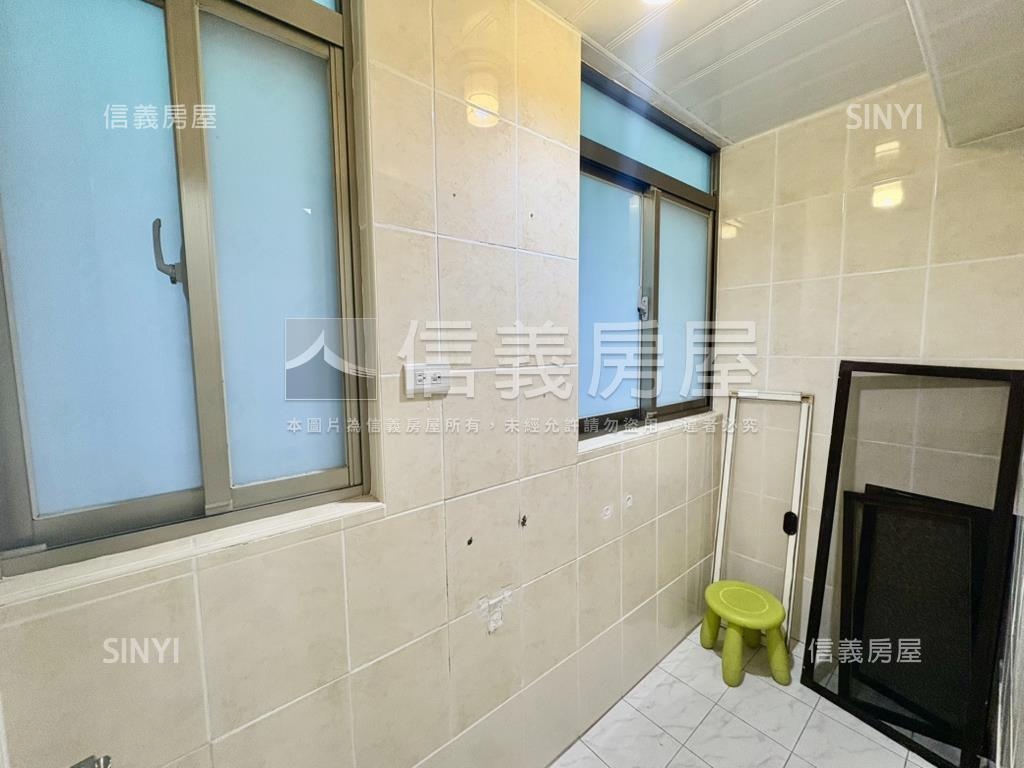 信義安和典雅三房房屋室內格局與周邊環境