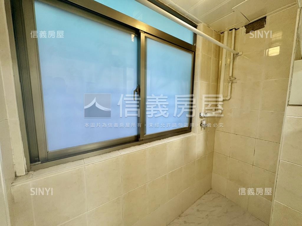 信義安和典雅三房房屋室內格局與周邊環境