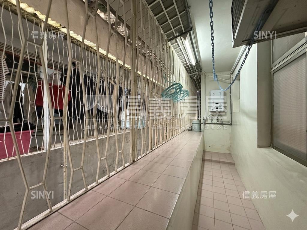 民權棟距黃金美妝２樓房屋室內格局與周邊環境