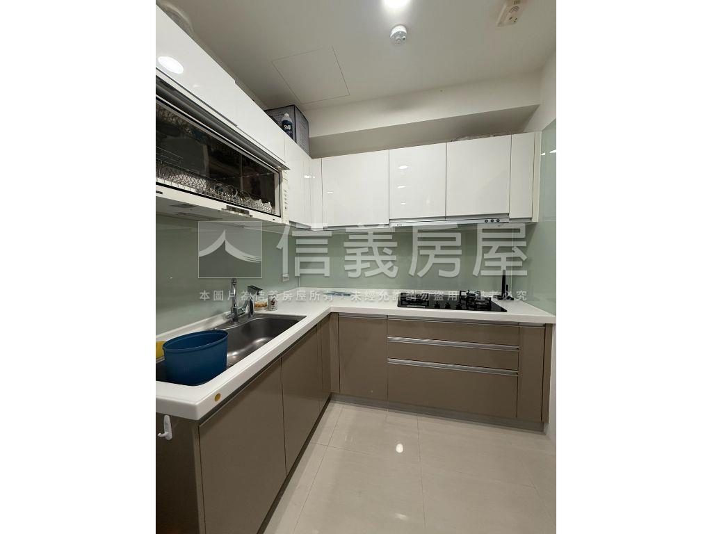 君大院雙平車視野戶房屋室內格局與周邊環境