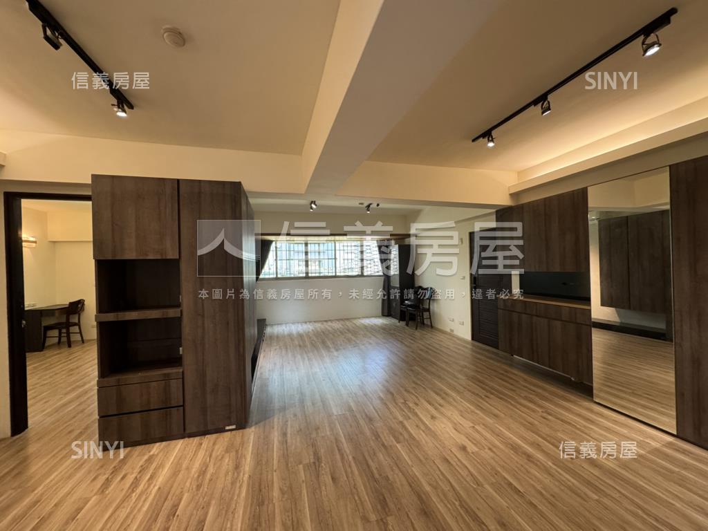 近彰基同成龍如意裝潢美屋房屋室內格局與周邊環境