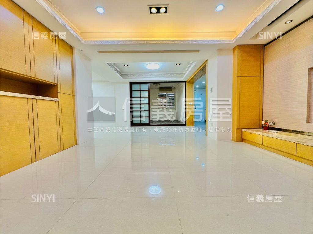 師大庭院一樓有車庫房屋室內格局與周邊環境